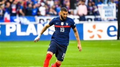 كريم بنزيما يعلن اعتزاله اللعب دولياً