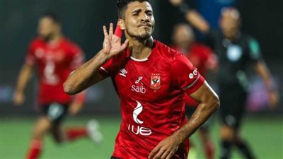 محمد شريف يُعيد الأهلي للانتصارات بفوز قاتل +90 أمام فاركو