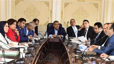 صناعة النواب تناقش أزمة شيكولاتة السرنجات.. وتوصي الحكومة بمواجهة مصانع بير السلم