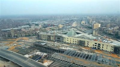 النقل تنشر أحدث تصوير جوي لأعمال تنفيذ محطة سكك حديد بشتيل