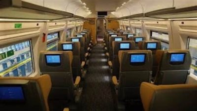 وزير النقل: لن نسمح بوجود بائع متجول داخل قطار «تالجو» الجديد 