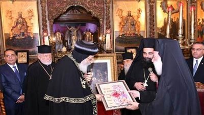 البابا تواضروس يهنئ بطريرك الروم الأرثوذكس بالكريسماس 