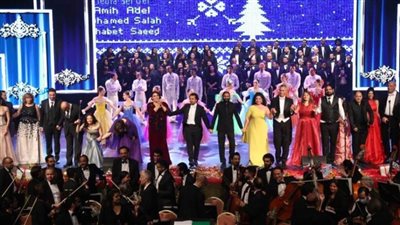 نجوم الأوبرا تحتفل بالعام الجديد علي المسرح الصغير