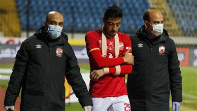 الأهلي يعلن موعد جراحة الرباط الصليبي لـ أكرم توفيق