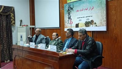 مقاربات نقدية لإبداعات أدباء الوادي الجديد في خامس الجلسات البحثية بمؤتمر أدباء مصر بالوادي الجديد 