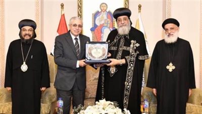 البابا تواضروس يستقبل وفد نادي القضاة بالإسكندرية