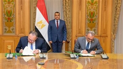 وزير الإنتاج الحربي يشهد توقيع بروتوكول تعاون مع شركة ابدأ لتنمية المشروعات (صور)