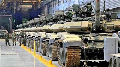 مجلة أمريكية: أوجاع الاقتصاد العالمي تفاقم مخاوف مسؤولي الدفاع خلال العام الجديد