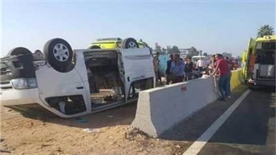 بالأسماء.. إصابة 9 أشخاص في انقلاب سيارة على وصلة أبوسلطان بالإسماعيلية 