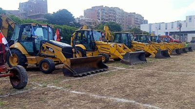 وزير الإسكان يتابع مع رئيس 