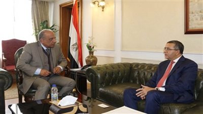 وزير قطاع الأعمال العام يبحث مع سفير الهند تعزيز التعاون الاقتصادي وفرص الاستثمار بين البلدين (صور)