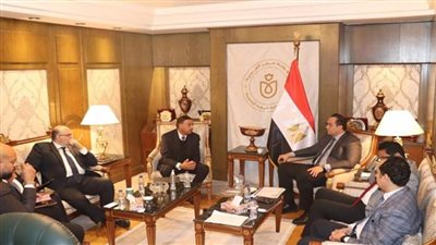 رئيس هيئة الرعاية الصحية يستقبل الرئيس التنفيذي لمجموعة ألاميدا للرعاية الصحية (صور)