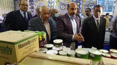  محافظ أسوان: طرح السلع بأسعار مخفضة في معارض أهلا رمضان