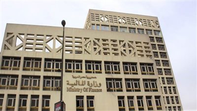 حقيقة تقليص المخصصات المالية لمرتبات العاملين بالدولة