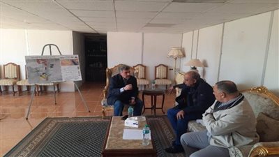 وزير قطاع الأعمال العام يبدأ زيارة إلى شركة جنوب الوادي بتوشكى (صور)