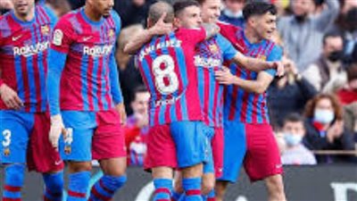 تشكيل مباراة القمة بين برشلونة وأتليتكو مدريد في الدوري الإسباني