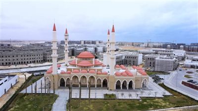 وزير الإسكان يتابع الموقف التنفيذي للمشروعات المختلفة الجاري تنفيذها بمدينة العلمين الجديدة