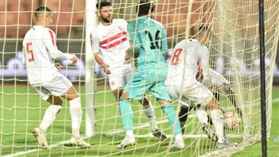 الاتحاد السكندري يفرض التعادل السلبي أمام الزمالك في الشوط الأول