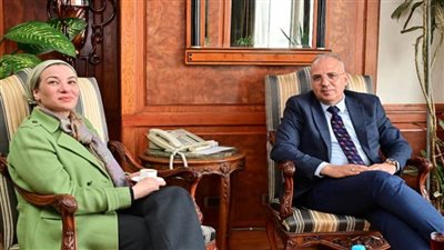 وزيرا الرى والبيئة يبحثان مجهودات حماية الشواطئ المصرية (صور)