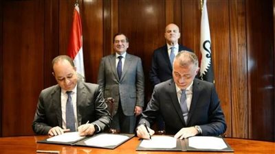 “إيني” الإيطالية توقع مذكرة نوايا مع الشركة المصرية القابضة للغازات الطبيعية