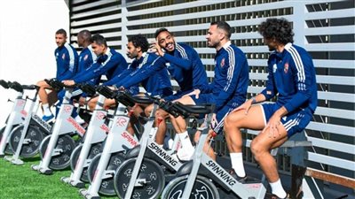 مشاركة عبد المنعم وطاهر وتاو في مران الأهلي استعدادا للقمة