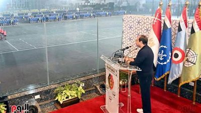 الرئيس السيسي يطمئن المصريين : معندناش مشكلة في الدولار .. فيديو