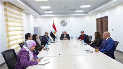 وزير التعليم العالي يبحث سبل دعم التعاون مع شركة مايكروسوفت (صور)