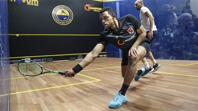 مصطفى عسل بطل الإسكواش: أتعرض لضغوط من القائمين على اللعبة لمغادرة مصر