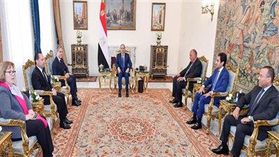 الرئيس السيسي: الدور الأمريكي مهم ومؤثر لحل أزمة السد الإثيوبي (صور)