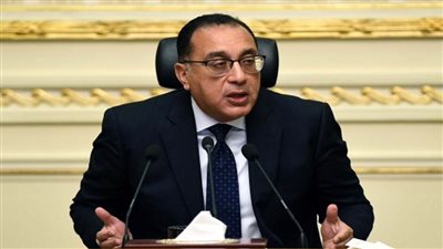 رئيس الوزراء يستعرض نموذج الرخصة الذهبية لـ 9 مشروعات والموافقة اليوم على 4 رخص جديدة