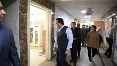 وزير الصحة يُحيل مديري ونواب مستشفيي أبو المنجا المركزي والنيل للتأمين الصحي للتحقيق لتغيبهم عن العمل (صور)