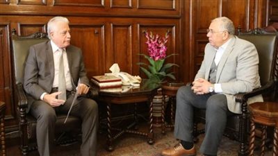 وزير الزراعة ومحافظ جنوب سيناء يبحثان الموضوعات المشتركة في مجالات الزراعة والطب البيطري والثروة السمكية والاستعداد لمهرجان الهجن 