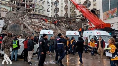 العراق يفتح جسرا جويا إلى سوريا وتركيا لإرسال المساعدات الإغاثية