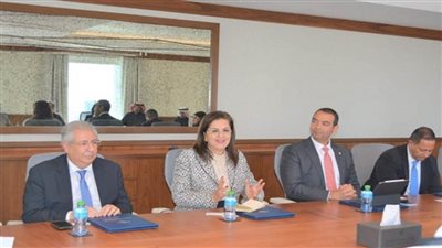 وزيرة التخطيط تلتقي ممثلي عدد من الجهات الاستثمارية بالكويت (صور)