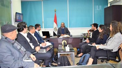نائب وزير الإسكان يتابع مع ممثلي البنك الأوروبي موقف مشروعات المياه والصرف (صور)