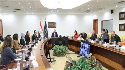 اتفاقية تعاون بين كلية تكنولوجيا الأعمال بجامعة مصر للمعلوماتية وكلية تلفر بجامعة أوتاوا الكندية (صور)