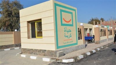 وزير التنمية المحلية يتفقد مشروعات 