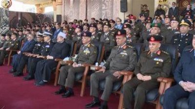 وزير الدفاع يشهد حفل إنتهاء فترة الإعداد العسكرى لطلبة الكليات العسكرية