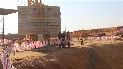 رئيس جهاز العاشر من رمضان يتفقد محطات رفع مياه الشرب والصرف الجارية لخدمة التوسعات العمرانية (صور)