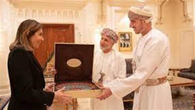 وزيرة البيئة تشارك في افتتاح معرض 