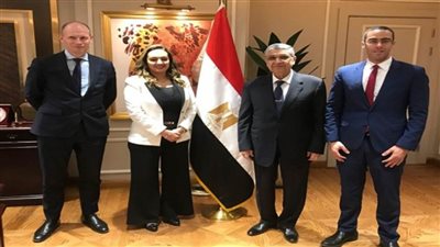 وزير الكهرباء يستقبل شريك مؤسس لشركة كوبنهاجن للبنية التحتية والوفد المرافق له (صور)