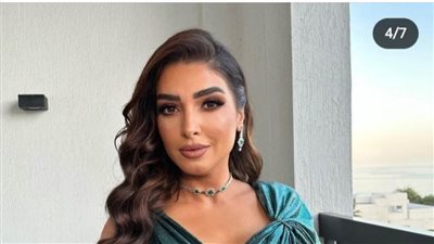 روجينا تتألق في أحدث ظهور بفستان أخضر | صور