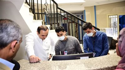 رئيس هيئة الرعاية الصحية يتفقد التشغيل التجريبي للتأمين الصحي الشامل بجنوب سيناء (صور)