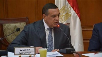 وزير التنمية المحلية: إصدار 923 رخصة للمحال بحصيلة 3.5 مليون