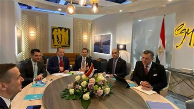 بورصة برلين ITB.. وزير السياحة يلتقي كبار منظمي الرحلات في السوق الألماني