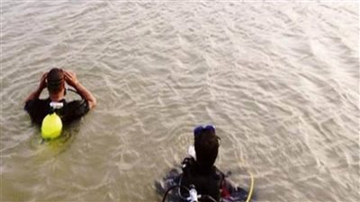 الضفادع البشرية تنقذ سيدة من الغرق في مياه النيل بالجيزة