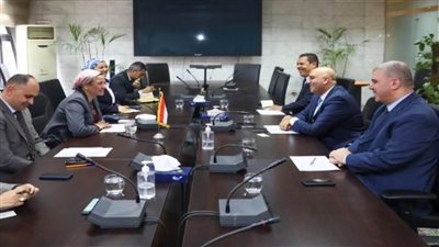 وزيرة البيئة تبحث تمويل المشروعات الاستثمارية البيئية مع 