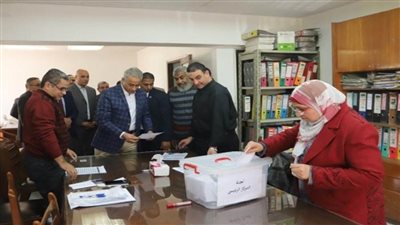 اليوم بدء الإنتخابات التكميلية العمالية لممثلي العاملين بمجالس إدارات 5 شركات عامة ولجنة نقابية (صور)