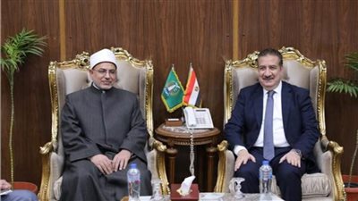 محافظ المنوفية يشيد بجهود الأزهر الشريف في خدمة الوطن 