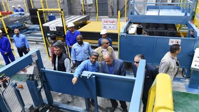 وزير قطاع الأعمال العام يتفقد مصانع فلنكات القطار السريع وخطوط السكك الحديدية (صور)